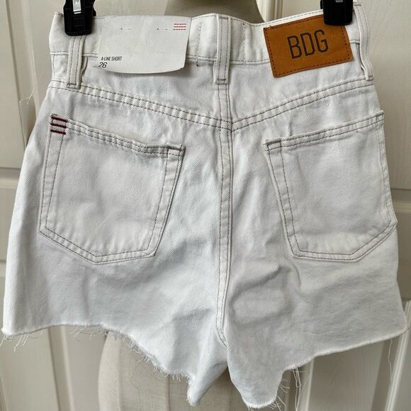 BDG white A-line shorts size 26 NWT - Picture 6 of 16